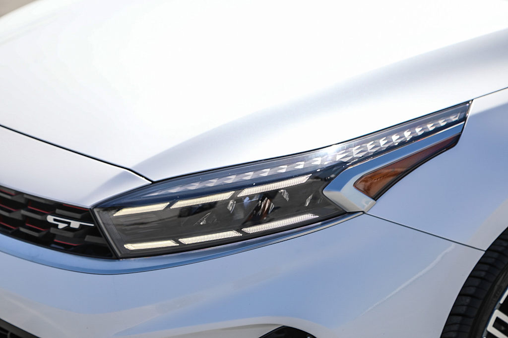Thumbnail: 2023 Kia Forte - 19
