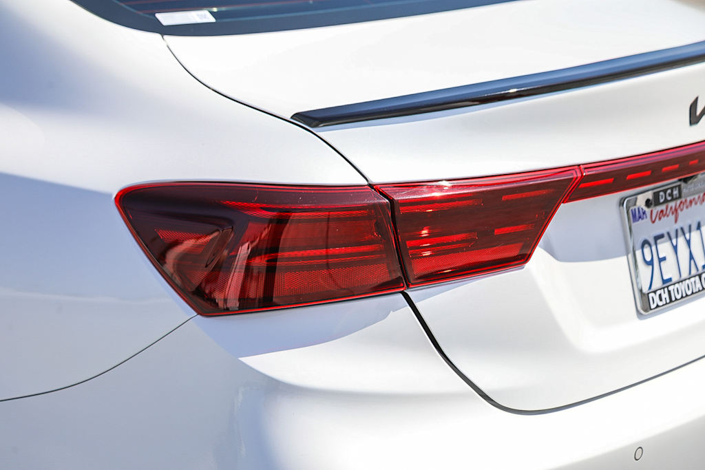 Thumbnail: 2023 Kia Forte - 20