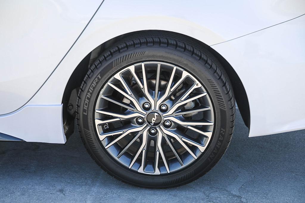 Thumbnail: 2023 Kia Forte - 20