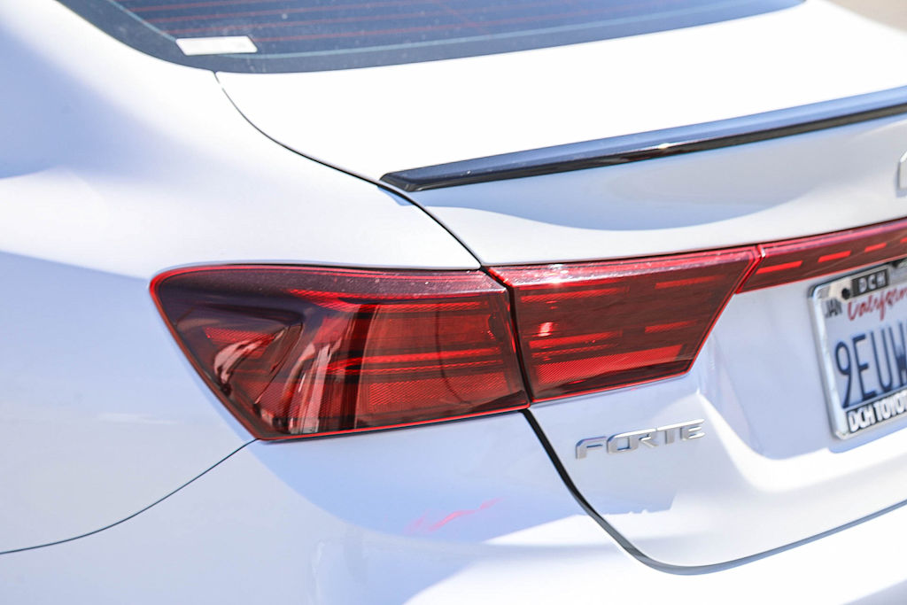 Thumbnail: 2023 Kia Forte - 19