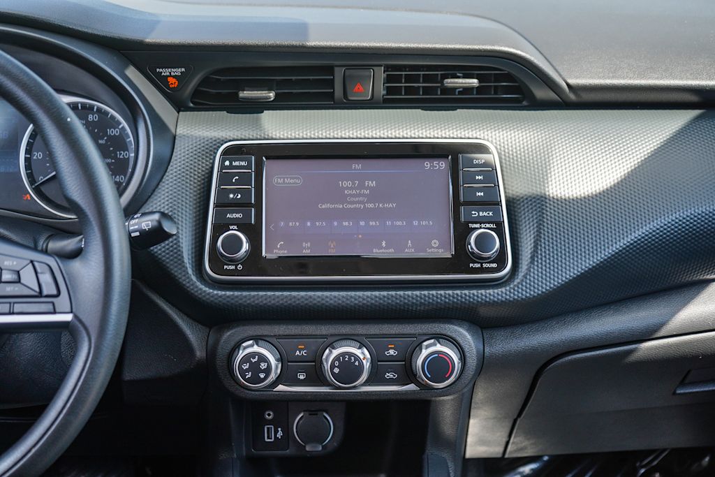Thumbnail: 2021 Nissan Kicks - 13