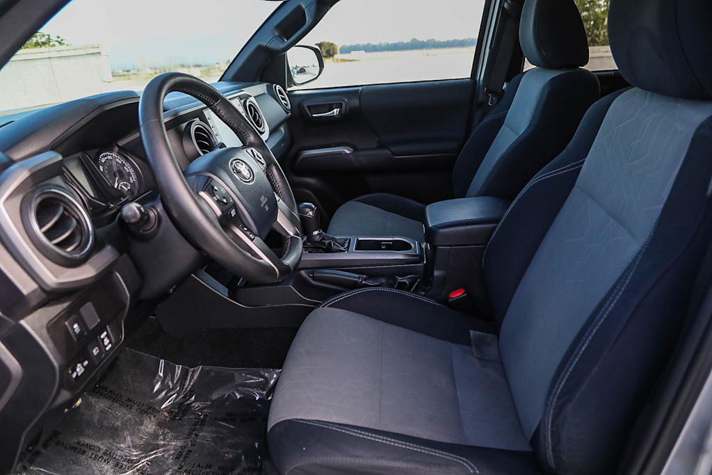 Thumbnail: 2020 Toyota Tacoma - 10