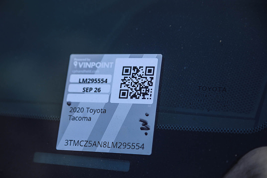 Thumbnail: 2020 Toyota Tacoma - 17