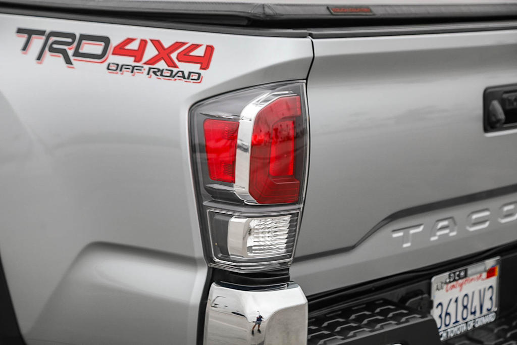 Thumbnail: 2023 Toyota Tacoma - 20