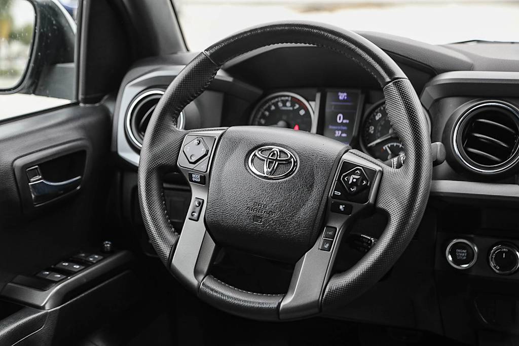 Thumbnail: 2023 Toyota Tacoma - 12