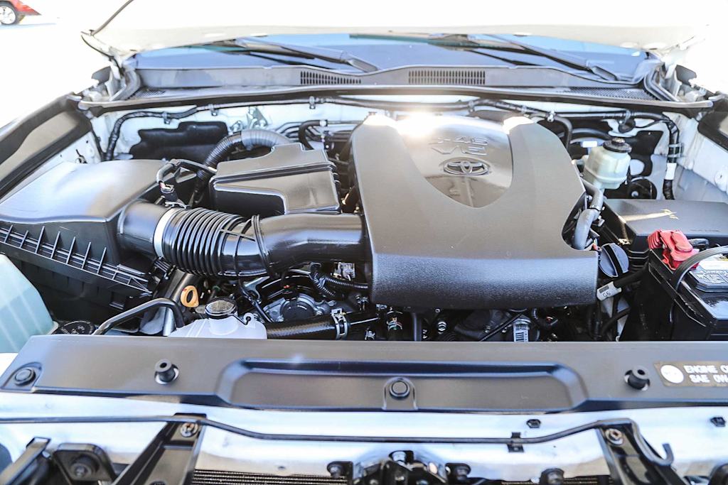 Thumbnail: 2017 Toyota Tacoma - 7