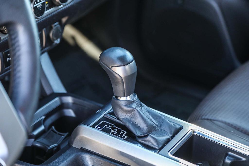 Thumbnail: 2017 Toyota Tacoma - 14