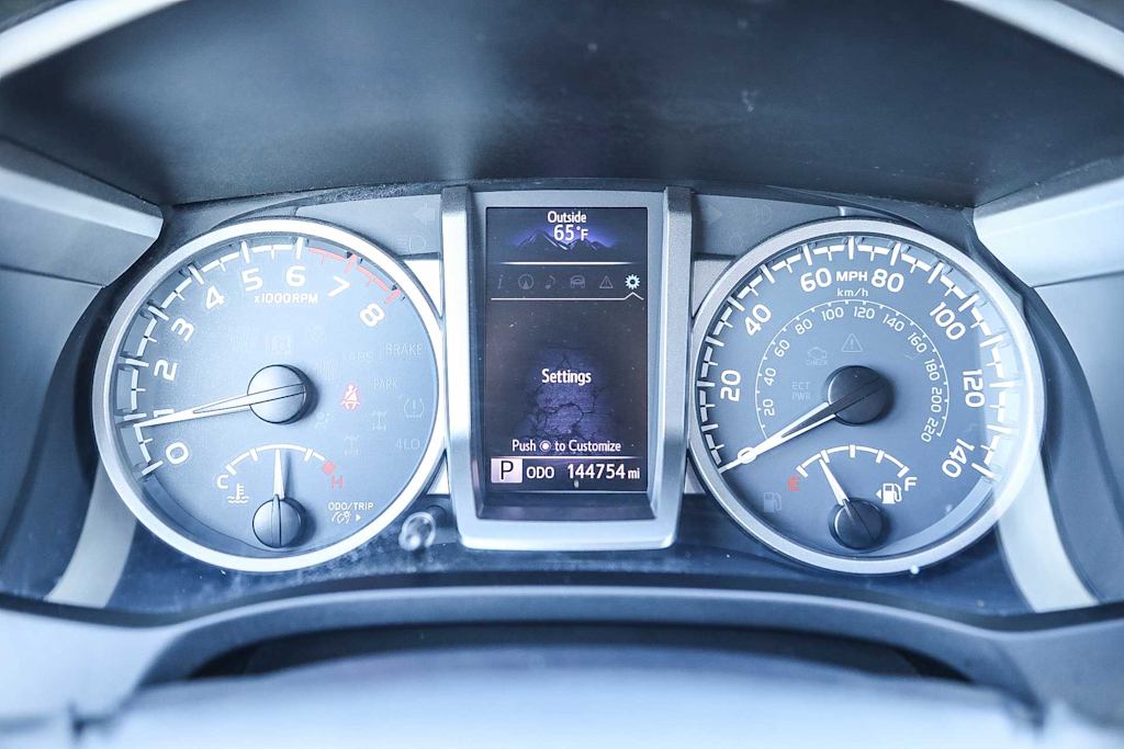 Thumbnail: 2017 Toyota Tacoma - 15