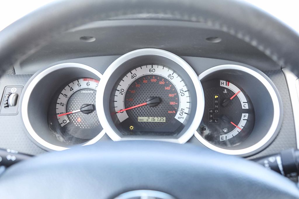 Thumbnail: 2011 Toyota Tacoma - 14
