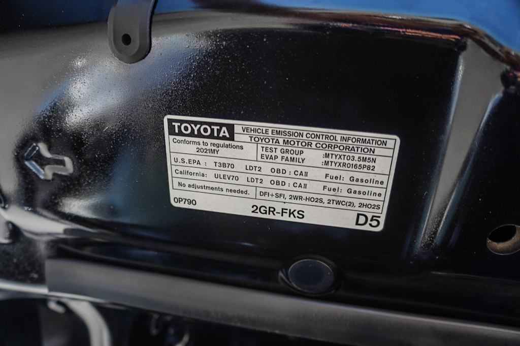Thumbnail: 2021 Toyota Tacoma - 17