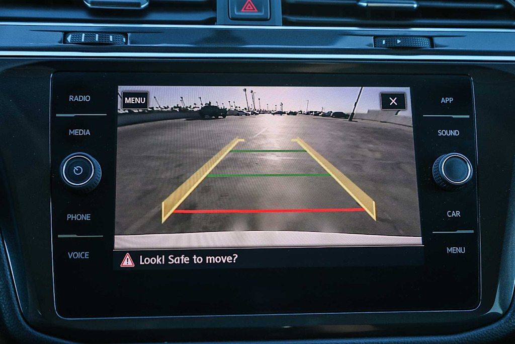 Thumbnail: 2018 Volkswagen Tiguan - 22