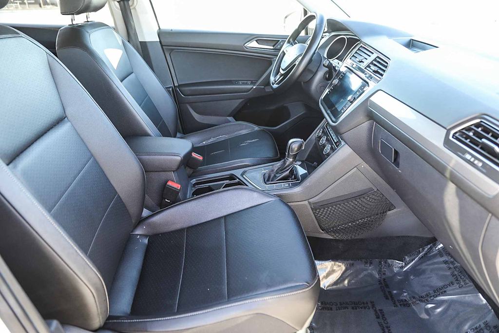 Thumbnail: 2018 Volkswagen Tiguan - 7