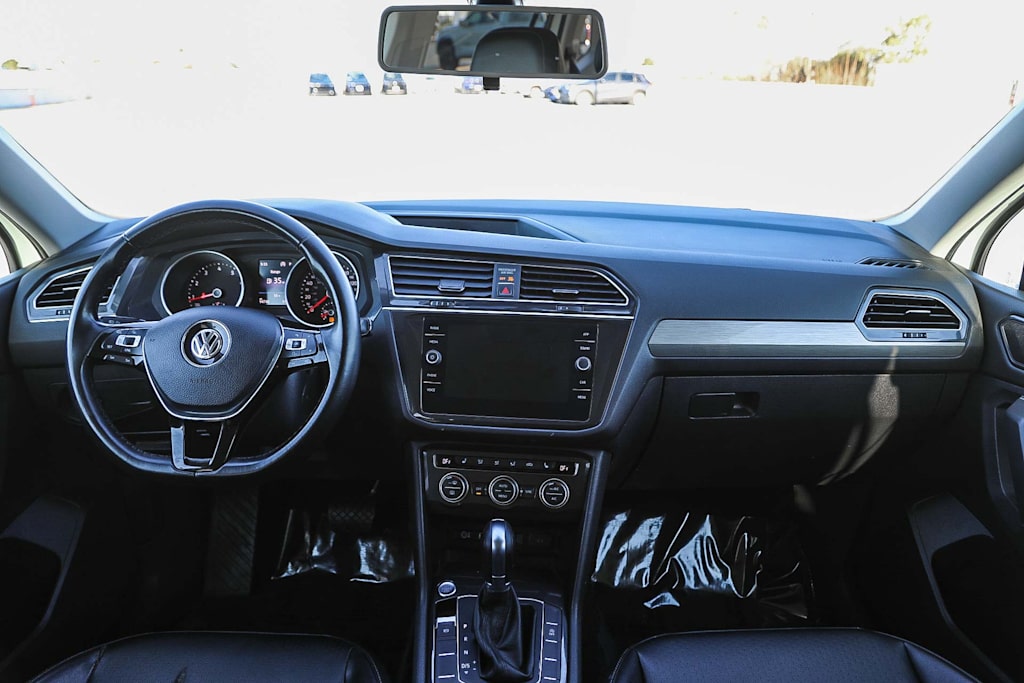 Thumbnail: 2018 Volkswagen Tiguan - 2