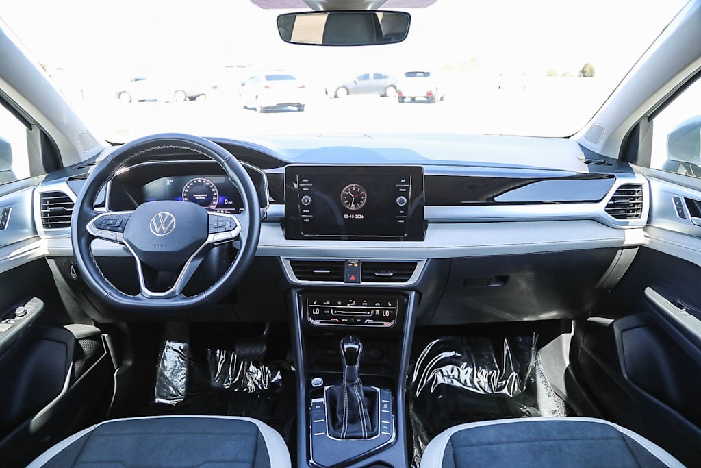 Thumbnail: 2025 Volkswagen Taos - 2