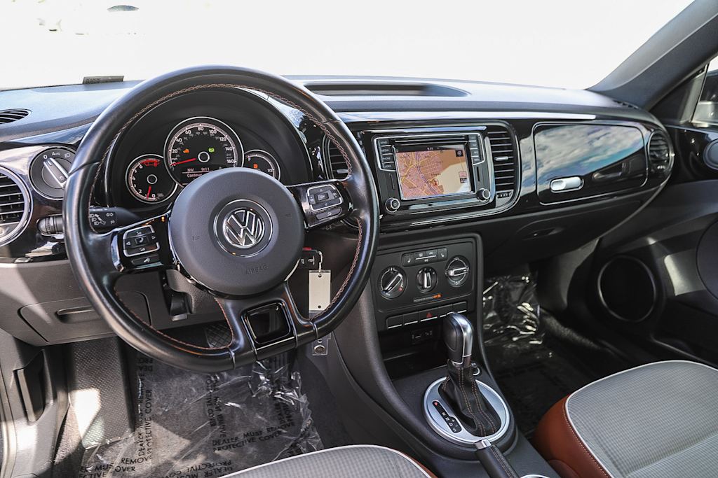 2017 Volkswagen Beetle Classic 2
