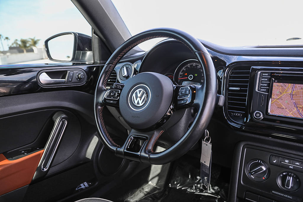 2017 Volkswagen Beetle Classic 13