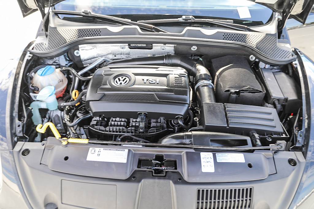 2017 Volkswagen Beetle Classic 8