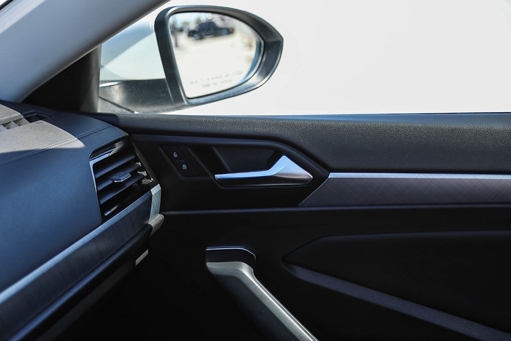 Thumbnail: 2023 Volkswagen Jetta - 23
