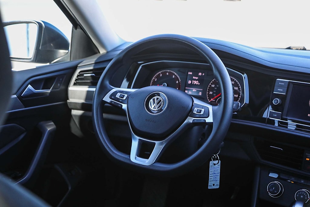 Thumbnail: 2019 Volkswagen Jetta - 12