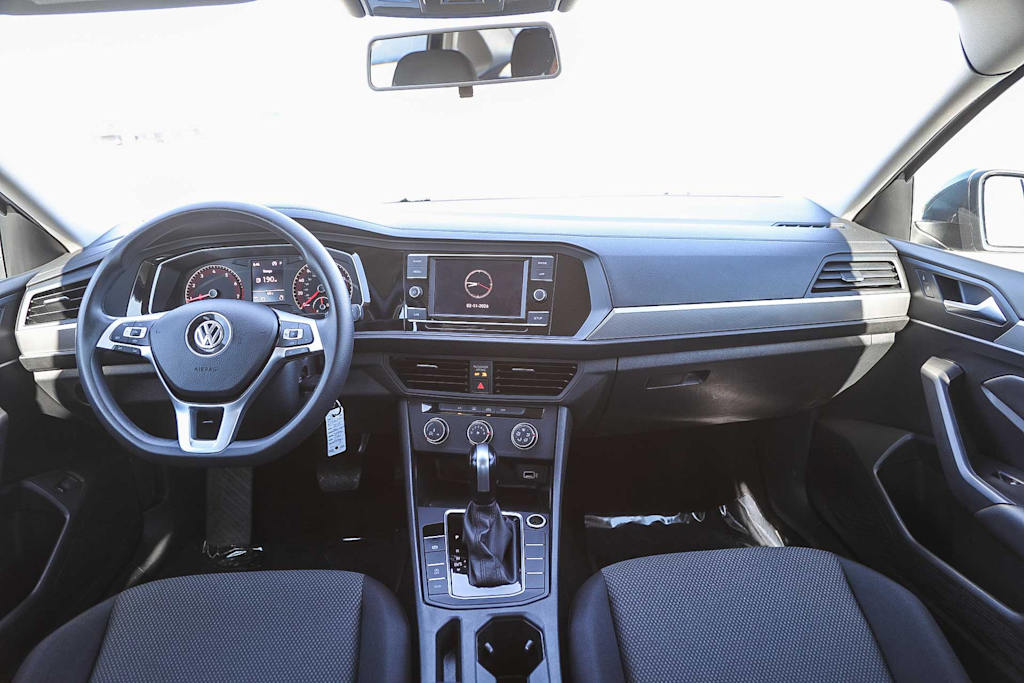 Thumbnail: 2019 Volkswagen Jetta - 2