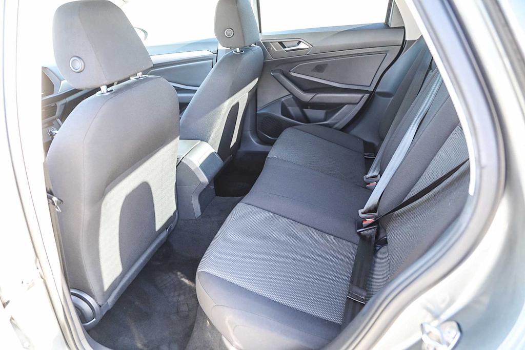 Thumbnail: 2019 Volkswagen Jetta - 11