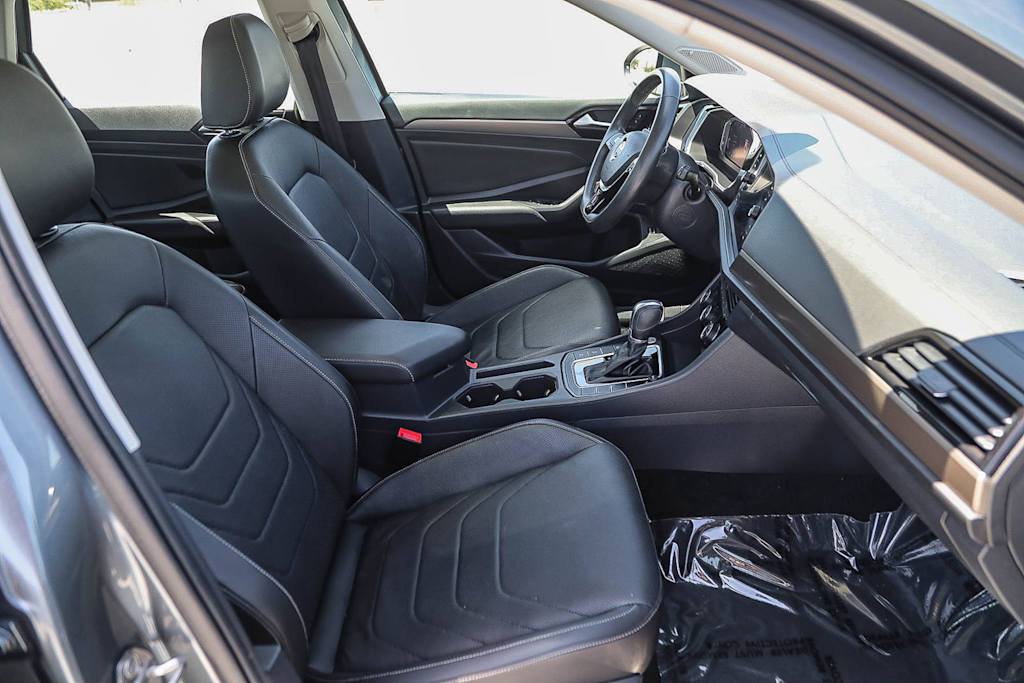 Thumbnail: 2019 Volkswagen Jetta - 9