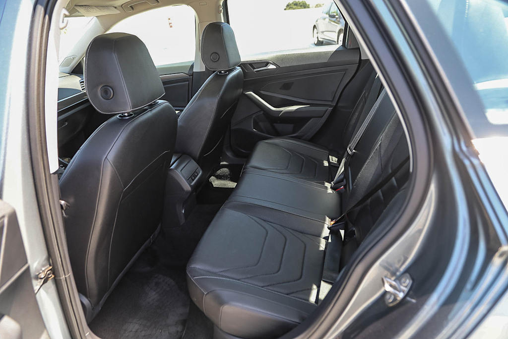 Thumbnail: 2019 Volkswagen Jetta - 11