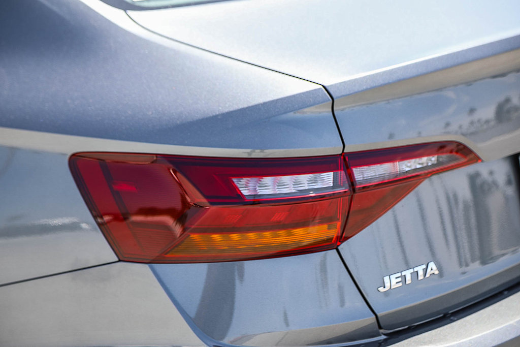Thumbnail: 2019 Volkswagen Jetta - 20
