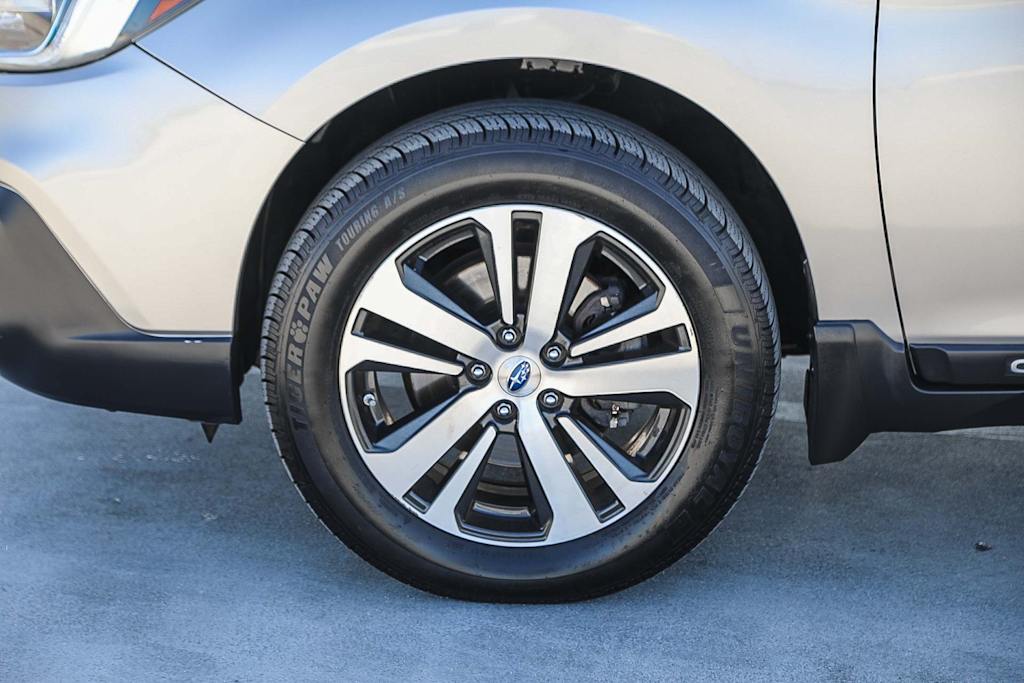 Thumbnail: 2018 Subaru Outback - 6