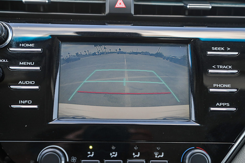 Thumbnail: 2018 Toyota Camry - 24