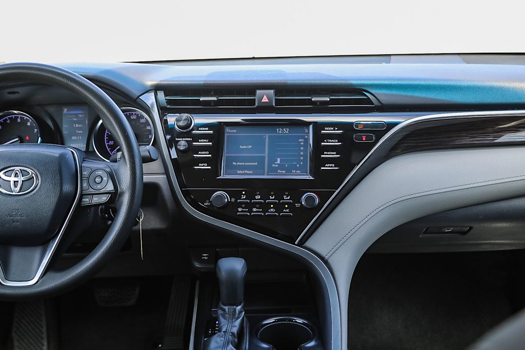 Thumbnail: 2018 Toyota Camry - 8