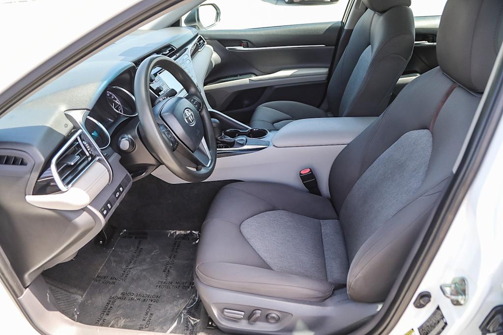 Thumbnail: 2018 Toyota Camry - 10