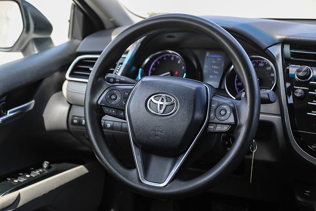 Thumbnail: 2018 Toyota Camry - 12