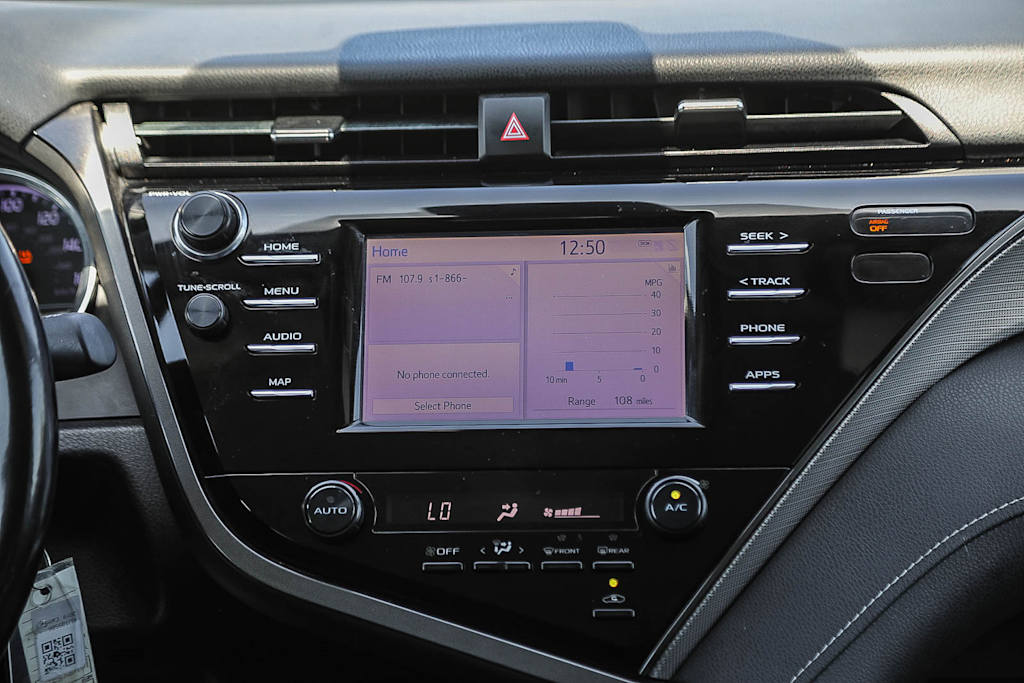 Thumbnail: 2019 Toyota Camry - 13