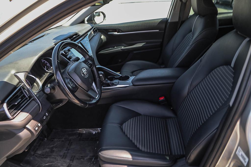Thumbnail: 2019 Toyota Camry - 10