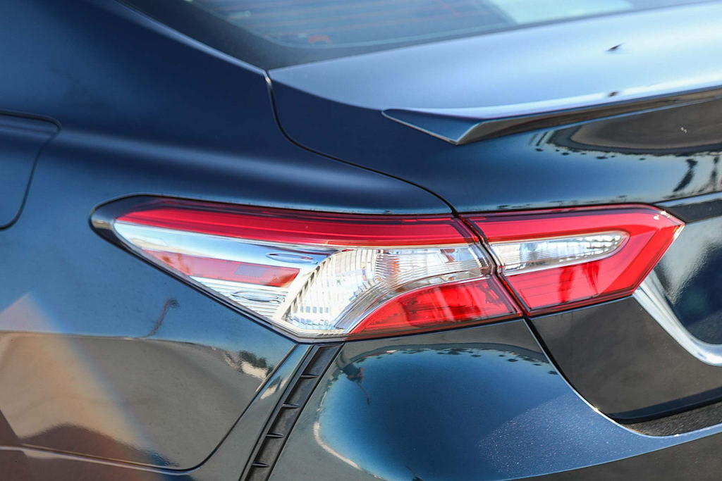 Thumbnail: 2019 Toyota Camry - 21