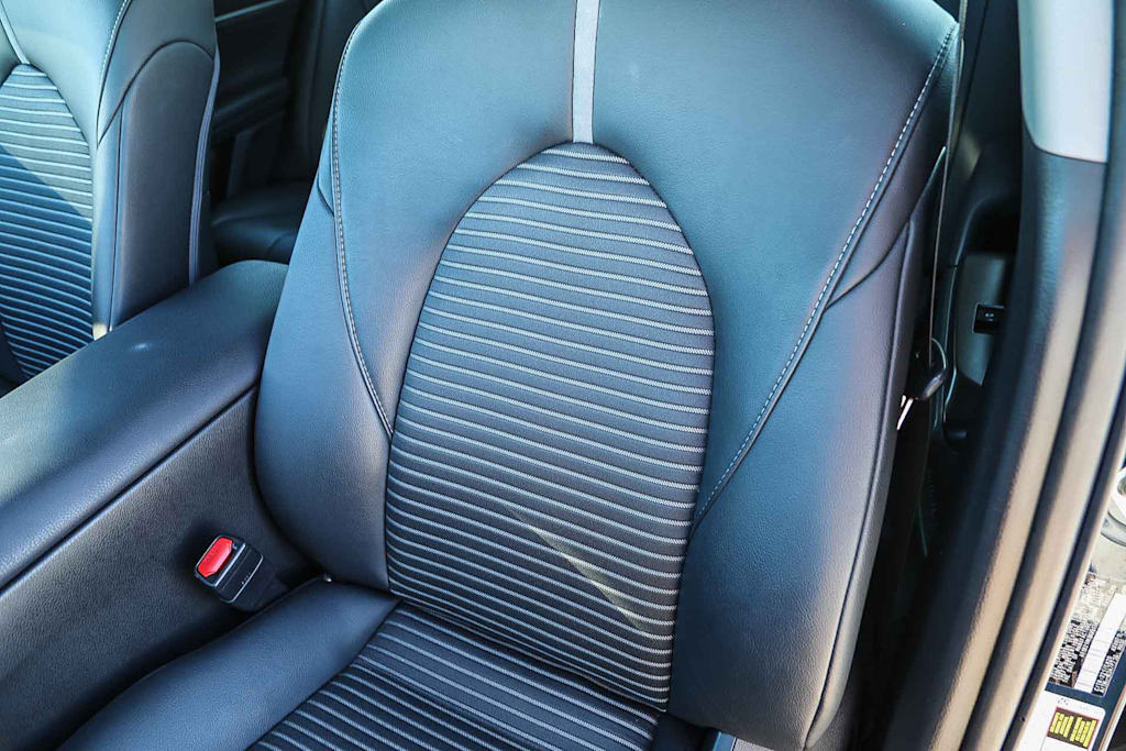 Thumbnail: 2019 Toyota Camry - 26