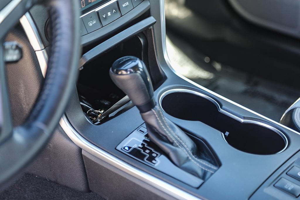 Thumbnail: 2016 Toyota Camry - 14