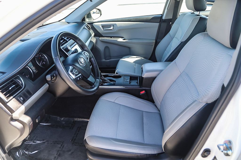 Thumbnail: 2016 Toyota Camry - 10