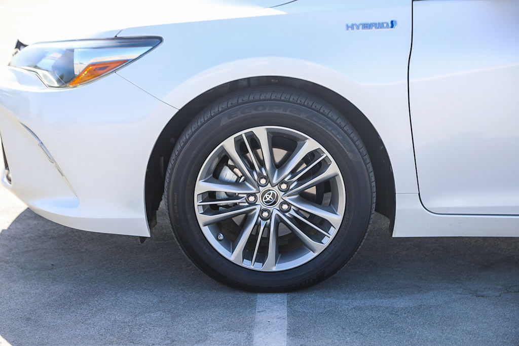 Thumbnail: 2016 Toyota Camry - 6