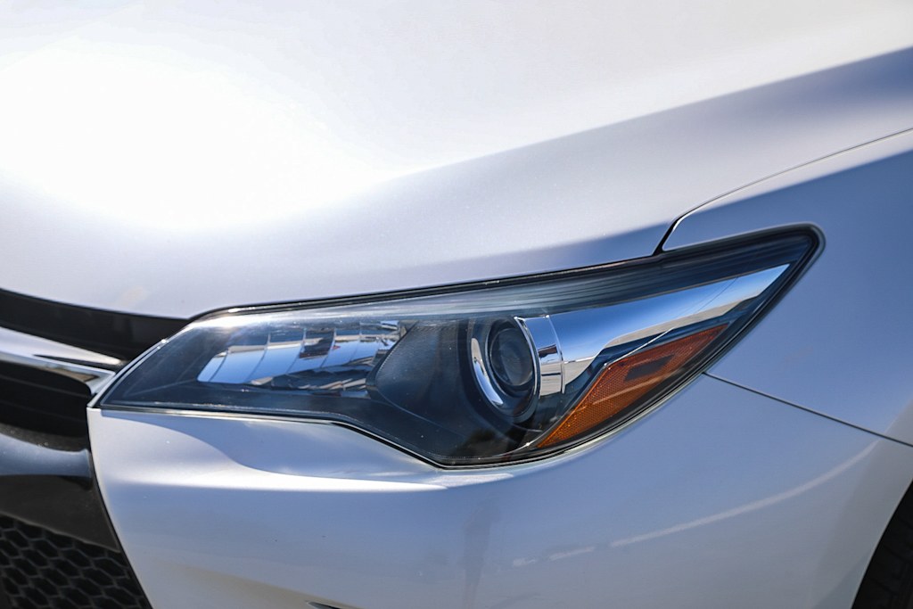 Thumbnail: 2016 Toyota Camry - 19