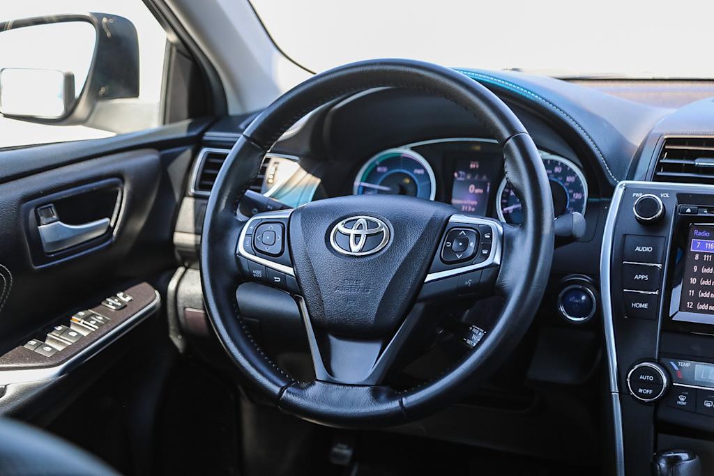 Thumbnail: 2016 Toyota Camry - 12