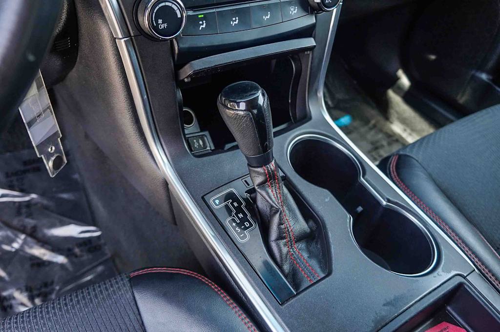 Thumbnail: 2017 Toyota Camry - 15