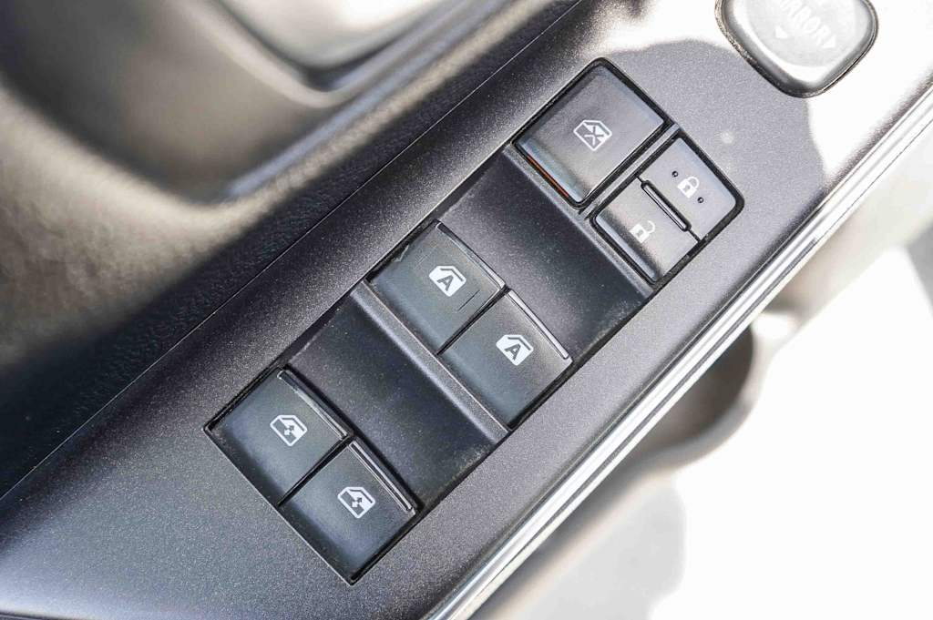 Thumbnail: 2017 Toyota Camry - 25