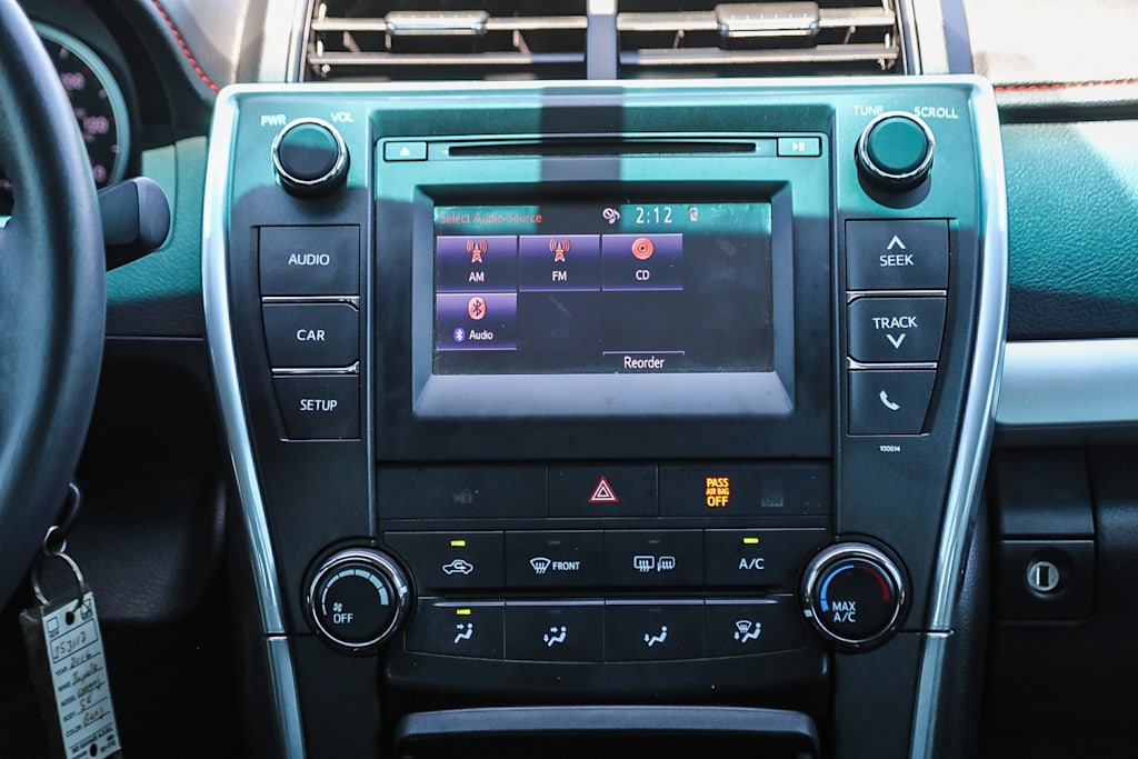 Thumbnail: 2016 Toyota Camry - 13