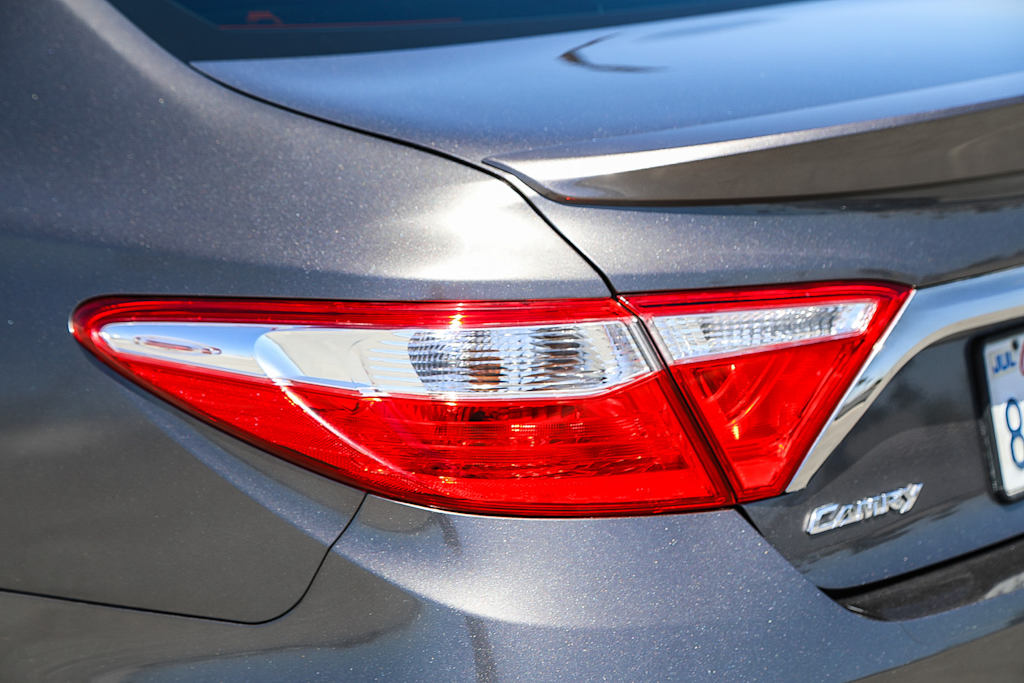 Thumbnail: 2016 Toyota Camry - 20