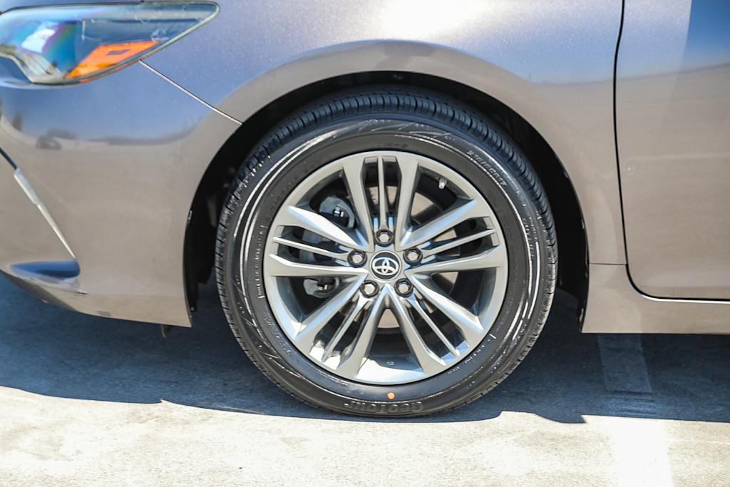 Thumbnail: 2016 Toyota Camry - 6