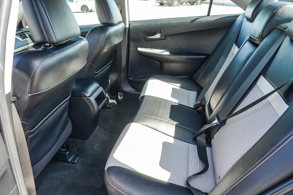 Thumbnail: 2014 Toyota Camry - 12