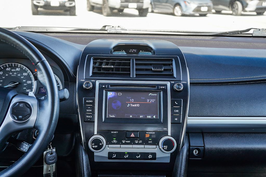 Thumbnail: 2014 Toyota Camry - 13