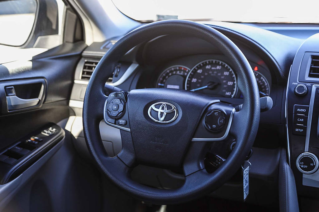 Thumbnail: 2014 Toyota Camry - 12